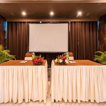 Hotel Signature Planet Indore Dış mekan fotoğraf
