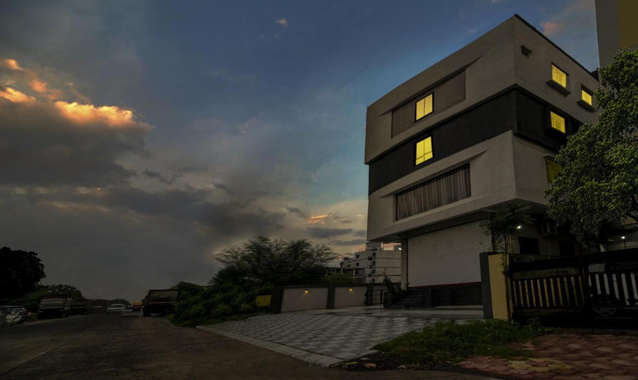 Hotel Signature Planet Indore Dış mekan fotoğraf