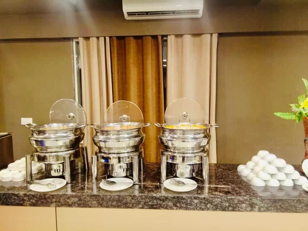 Hotel Signature Planet Indore Dış mekan fotoğraf