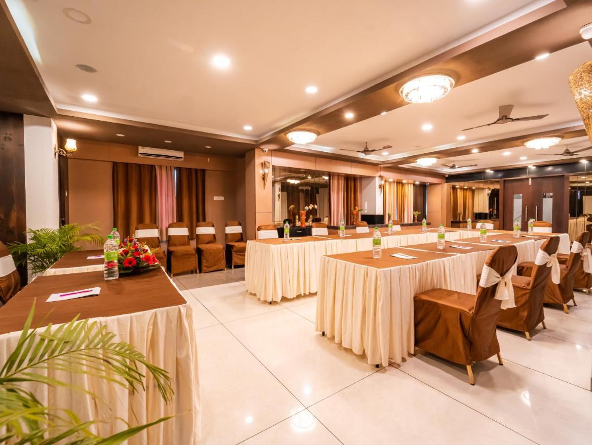 Hotel Signature Planet Indore Dış mekan fotoğraf