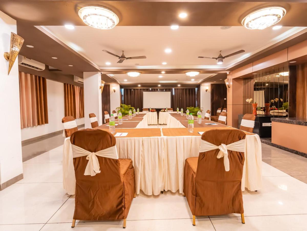Hotel Signature Planet Indore Dış mekan fotoğraf