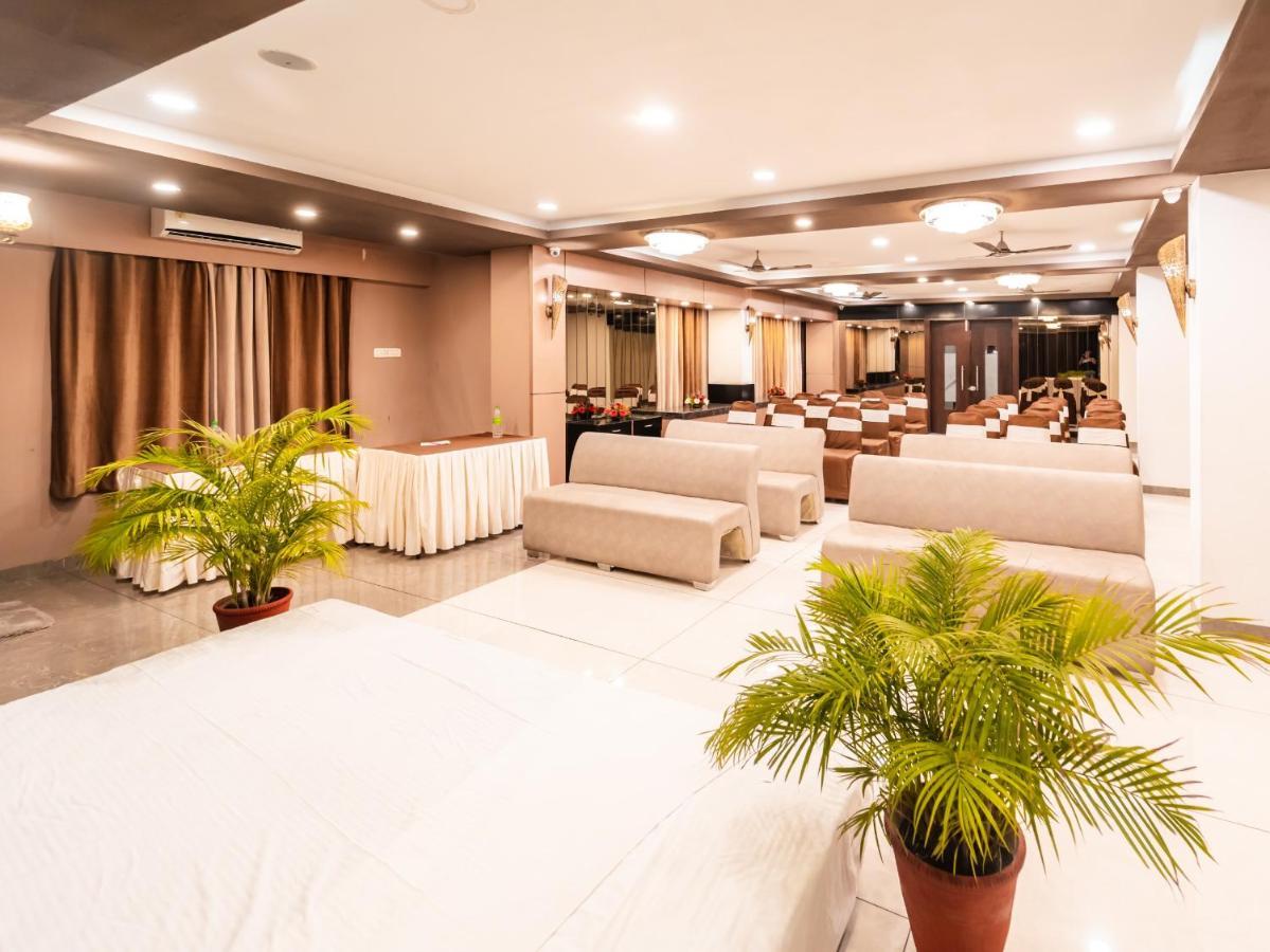 Hotel Signature Planet Indore Dış mekan fotoğraf